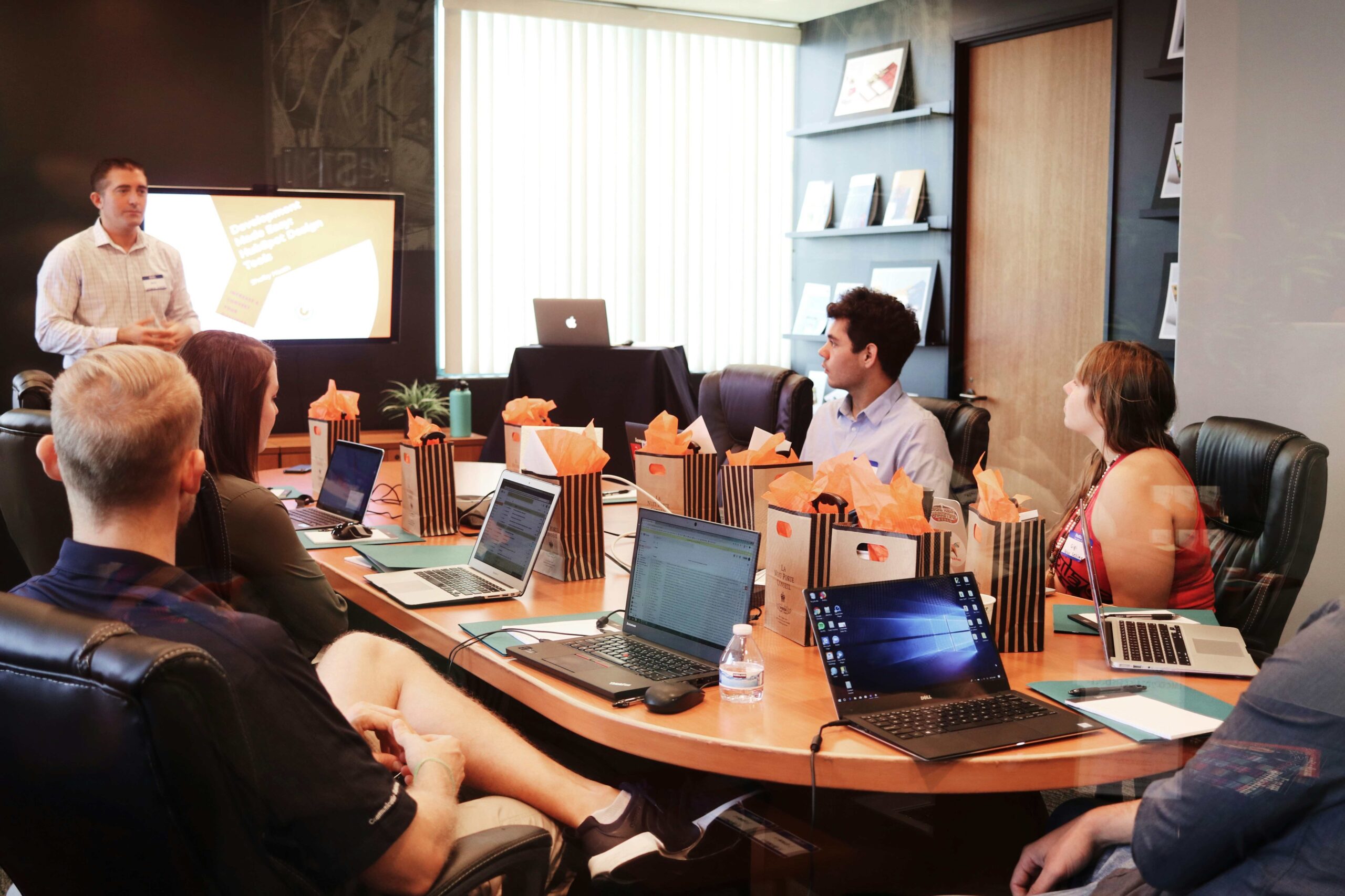 Why Your B2B Branding Strategy Is Broken…And How to Fix It!